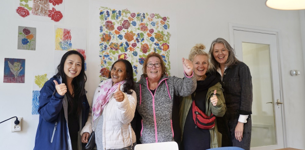 Dominika en vier van haar cursisten