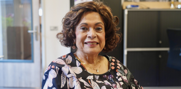 Henna Mathura van de Stichting Vrouwen Organisatie Sarita 