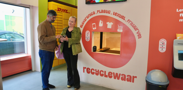 Mensen maken gebruik van Droppie