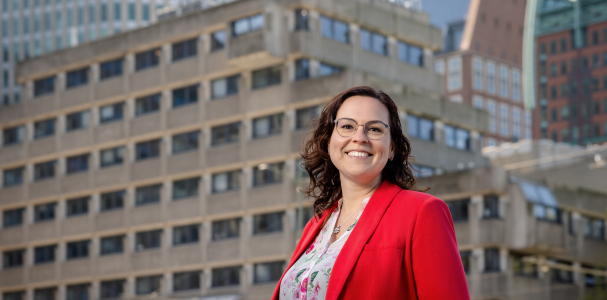 Titia manager Finance & Control voor het hoofdkantoor van Staedion