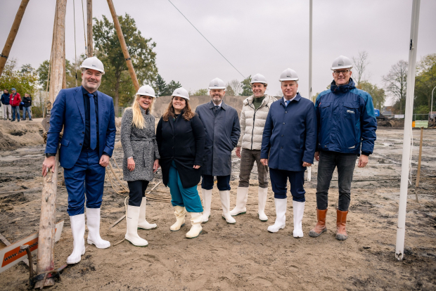 De 1e paal Hart van Nootdorp is geslagen