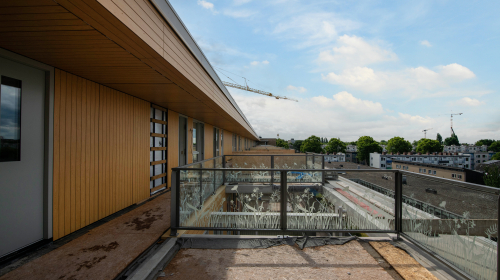 Betje Wolffstraat galerij met balkon