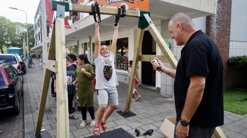 Nazomerfeest fietsketting hangen