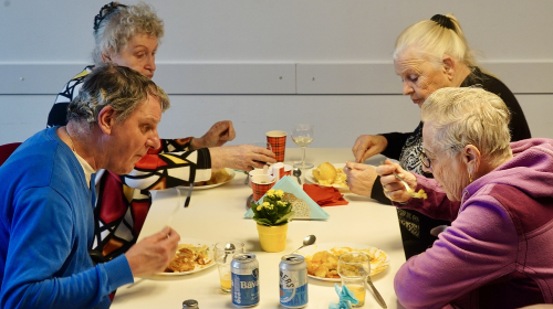 Aan tafel met de Boodschappen Begeleidingsdienst