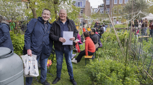 Aanwezigen tijdens 10 jaar Spinozahof