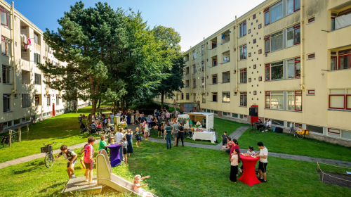 Feest en gezelligheid tijdens het Binnentuinen Festival in Zuidwest
