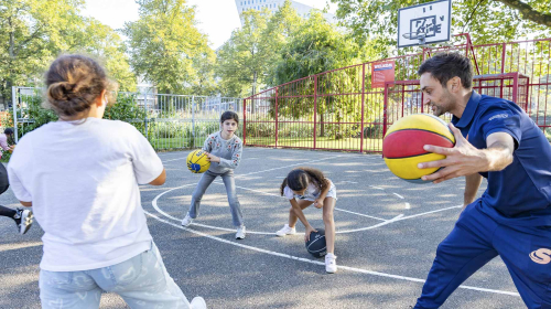 Sport- en spelactiviteiten op de 3 nieuwe Krajicek Playgrounds