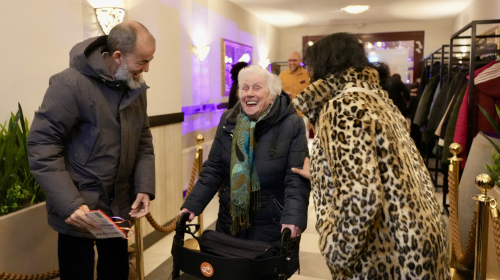 vertrek van drie bewoners van het ontmoetingsdiner