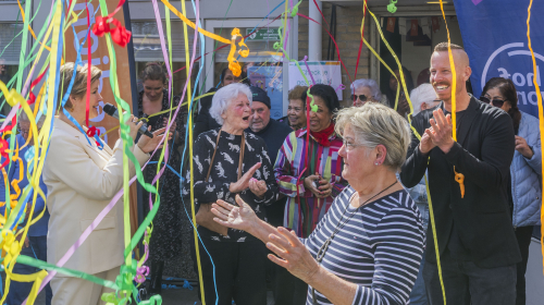 Feestelijk moment heropening activiteitencentrum De Stiel