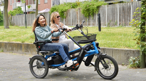 Samen op een duo fiets