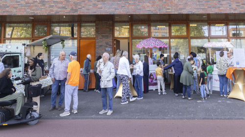 Buren komen bijeen tijdens Burendag in Wateringse Veld