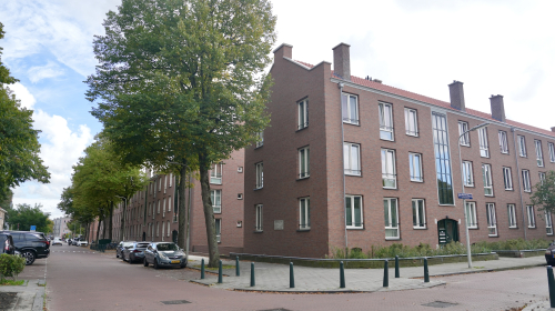 Gerenoveerde woningen Van Maerlantlaan hoek Anna Bijnslaan