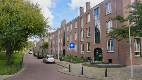 Gerenoveerde woningen Van Maerlantlaan hoek Minstreelstraat