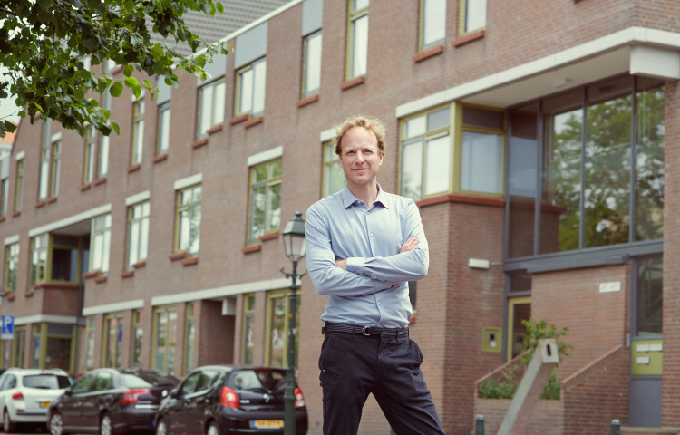 College Niels voor woning in het Centrum