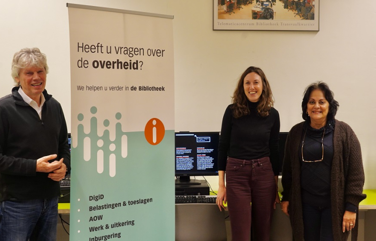Vrijwilligers van het Informatiepunt Digitale Overheid
