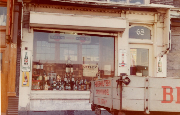 De winkel van Berkhuijsen in de Koningstraat