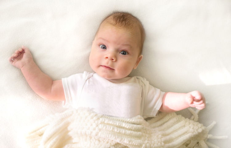 Vrolijke baby