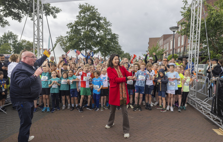 Startsein loopfestijn Wateringse Veld