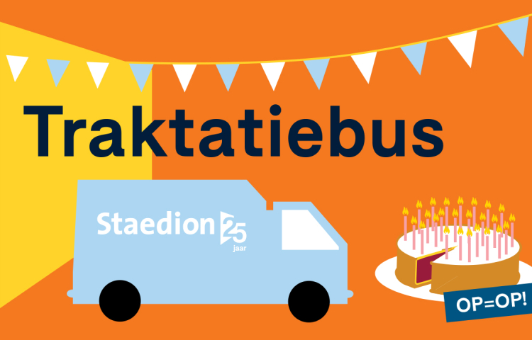 Traktatiebus rijdt door Den Haag
