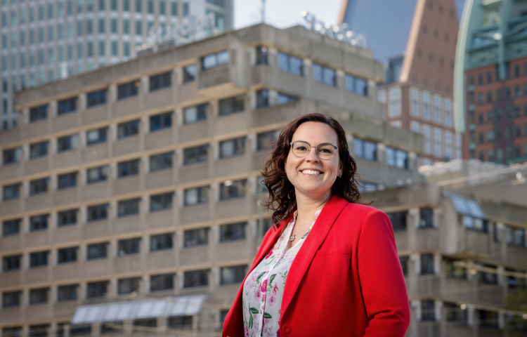 Titia manager Finance & Control voor het hoofdkantoor van Staedion