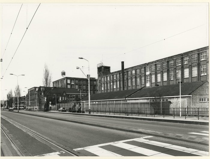 Esveha-fabriek aan Rijswijkseweg