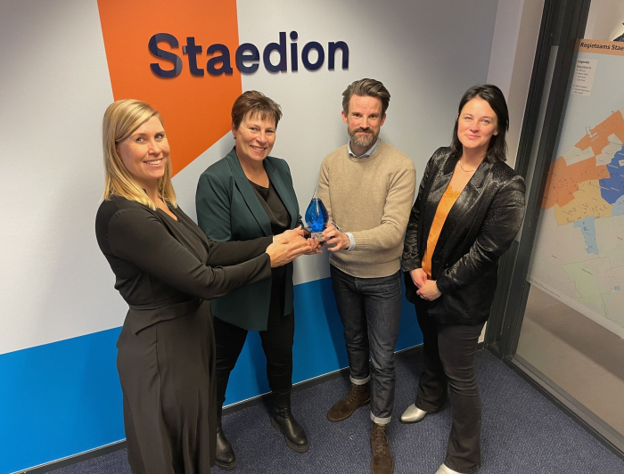 Collega's Staedion en Flink neemt Splash Award in handen