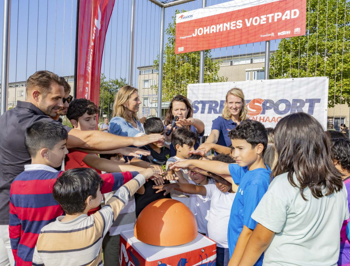 Feestelijke opening Krajicek Playground bij speelplek Johannes Voetpad