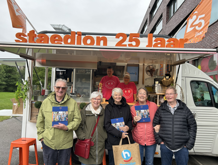 vijf buren voor de traktatiebus
