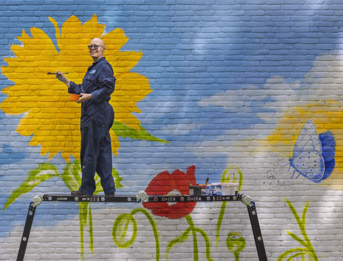 Margriet de schilder aan het werk